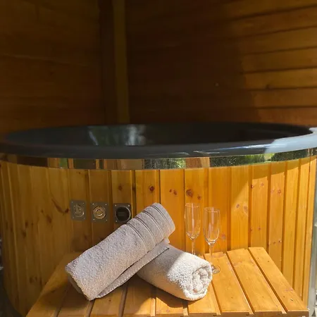Pod Hrdosnou Skalou Komjatna