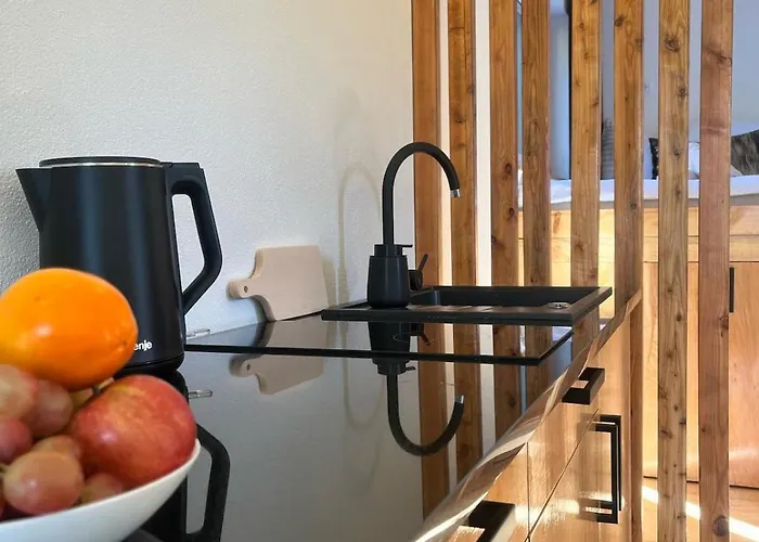 Chalet Pod Hrdosnou Skalou Komjatná