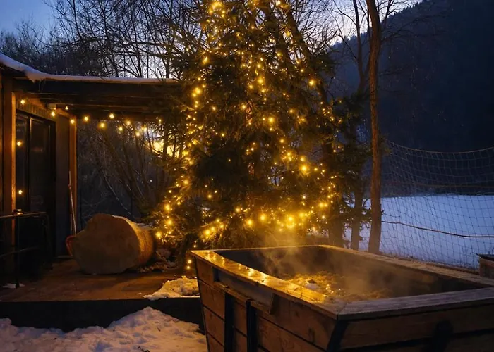 Pod Hrdosnou Skalou Komjatná